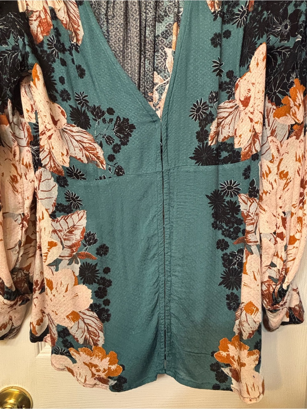 Free People Teal Floral Plunge Button-Down Top - Picture 5 of 7